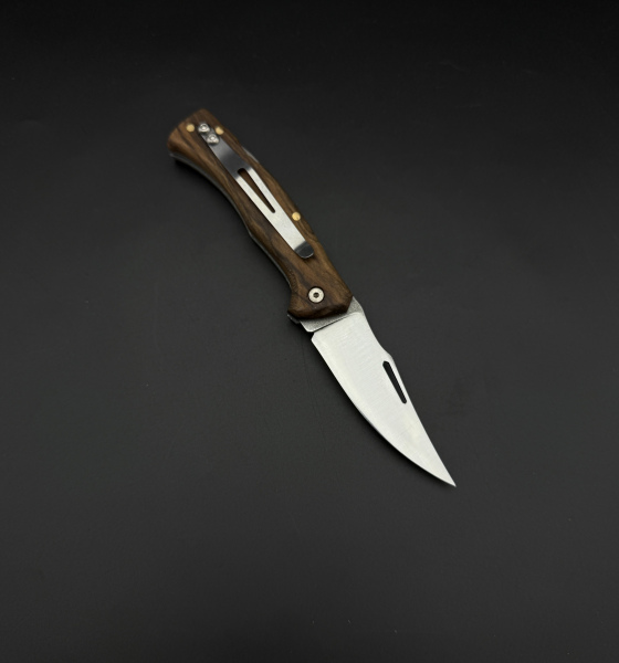 Kemer klipsli sırttan kilitlemeli ceviz ağacı kabze 41 16 Çelik çakı